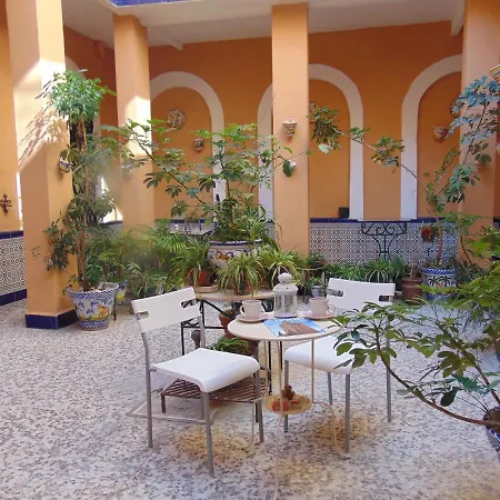 Apartamento Fernando סביליה